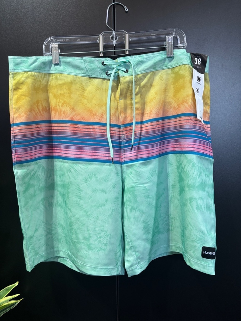 Hurley Weekender 20” Board shorts,quick dry,4 way stretch,back velcro pocket